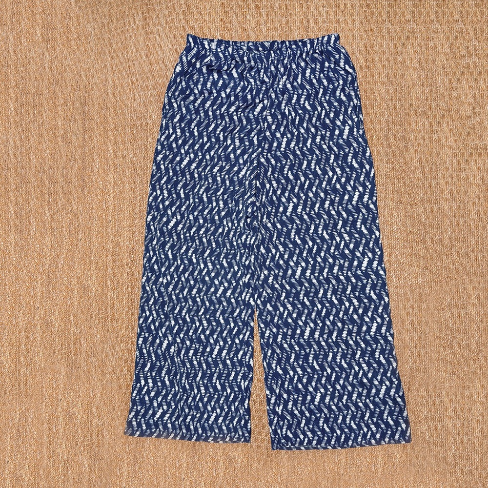 Xhilaration Navy and White Leaf Print Pants